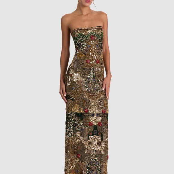 Alice + Olivia Dresses & Skirts - Alice + Olivia Gold DELORA EMBELLISHED STRAPLESS GOWN